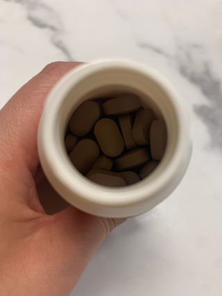 닥터피엔티 [Dr.PNT] 하루 2알로 건강한 다이어트! 한겨울에도 체지방만 쏙~ 슬림핏 다이어트 — 5점을 준 리뷰어가 2022년 5월 올린 사용 사진