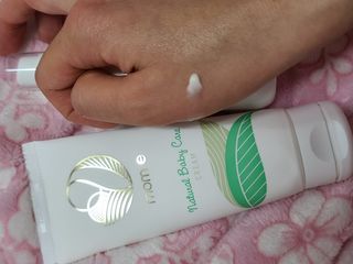 mom e 맘이 내추럴 베이비 케어 크림+바디오일 — 5점을 준 리뷰어가 2021년 1월 올린 사용 사진
