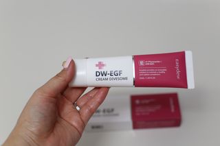 이지듀 DW-EGF 크림 다이브좀_콜라겐이 쏙쏙, 탄력피부로 다이빙 — 5점을 준 리뷰어가 2021년 2월 올린 사용 사진