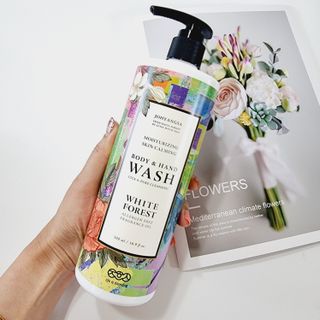 조향사 화이트포레스트 에센스미스트+ 바디&핸드로션 + 바디&핸드워시 구성 — 5점을 준 리뷰어가 2022년 6월 올린 사용 사진