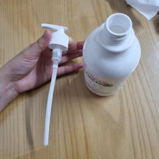 [닥터문] 프리미엄 알로에베라 선크림 500ml — 4점을 준 리뷰어가 2022년 6월 올린 사용 사진