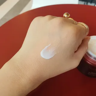 베르비아떼 레드파인 타이트닝 크림 50ml — 5점을 준 리뷰어가 2023년 7월 올린 사용 사진