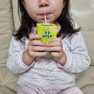 돌 Dole 후룻Mylk 바나나 135ml X32입 X1박스 — 4점을 준 리뷰어가 2022년 10월 올린 사용 사진