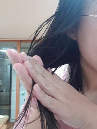 라로지크 X3 리페어 퍼퓸 헤어팩 150mℓ — 5점을 준 리뷰어가 2021년 12월 올린 사용 사진