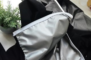 크노텐 후디집업자켓(다이어트땀복) — 5점을 준 리뷰어가 2022년 5월 올린 사용 사진