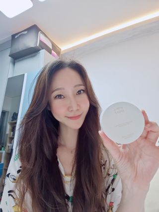 위뜨 글로시 레이어 쿠션 — 5점을 준 리뷰어가 2022년 7월 올린 사용 사진