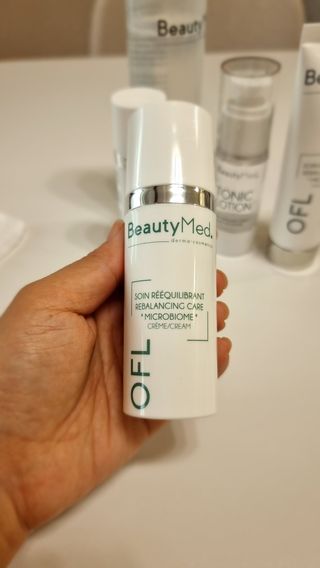뷰티메드 OFL 리밸런싱 케어 크림 50ml — 5점을 준 리뷰어가 2022년 8월 올린 사용 사진