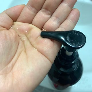 릴랙스인제주 릴랙스 인 제주 로즈마리 앤 비자 딥 모이스처 크림 핸드워시 — 5점을 준 리뷰어가 2021년 4월 올린 사용 사진