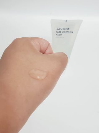 닥터에프파이브 젤리스크럽 소프트 클렌징폼 120ml — 5점을 준 리뷰어가 2022년 5월 올린 사용 사진