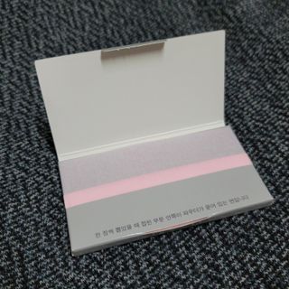 [갸스비] 메이크업은 그대로, 피지만 쏙 - BB킵 오일컨트롤 파우더 페이퍼 — 5점을 준 리뷰어가 2021년 10월 올린 사용 사진