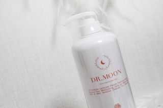 프리[닥터문] 유산균 락토케어 질경초 여성청결제 1000ml (젤타입) — 5점을 준 리뷰어가 2022년 5월 올린 사용 사진