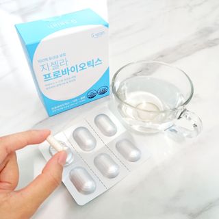 [지셀라] 프로바이오틱스 100억 유산균 보장 (1개월분 / 350mg X 30캡슐) — 5점을 준 리뷰어가 2023년 7월 올린 사용 사진