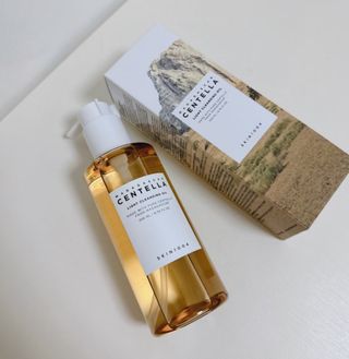 스킨1004 [SKIN1004] 마다가스카르 센텔라 라이트 클렌징 오일 200ml — 5점을 준 리뷰어가 2024년 7월 올린 사용 사진