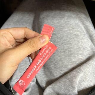 아임오 Y와이 밸런스 프로바이오틱스 30포 — 5점을 준 리뷰어가 2021년 12월 올린 사용 사진