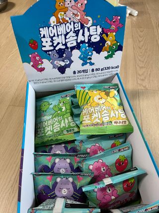 스낵스 포켓솜사탕 4가지맛 🍓딸기🍈멜론🍌바나나🍇포도 (총 20봉) — 5점을 준 리뷰어가 2024년 2월 올린 사용 사진