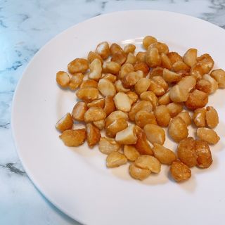 도이퉁 마카다미아 넛 90g  로얄 마카넛 오리지널 쏠트 허니 — 5점을 준 리뷰어가 2021년 9월 올린 사용 사진