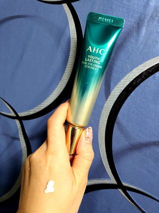 [NEW 탄력유턴 아이크림] AHC 유스 래스팅 리얼 아이크림 포 페이스 — 5점을 준 리뷰어가 2021년 3월 올린 사용 사진
