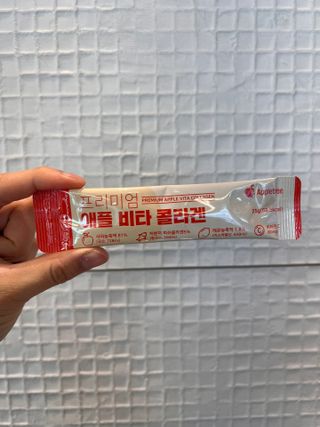 소담스퀘어 상암 [애플트리] 프리미엄 애플 비타 콜라겐 — 4.5점을 준 리뷰어가 2022년 12월 올린 사용 사진