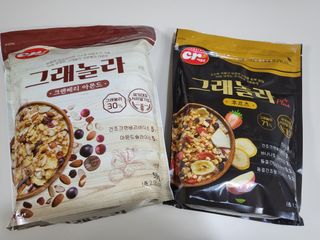 씨알푸드 씨알로 그래놀라 2종 후르츠+크랜베리 아몬드 — 4.5점을 준 리뷰어가 2022년 7월 올린 사용 사진