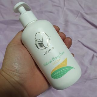 mom e 맘이 내추럴 베이비 케어 샴푸앤바스+로션 — 5점을 준 리뷰어가 2021년 1월 올린 사용 사진