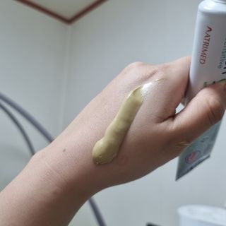 건선/아토/습진/민감성 피부 천연보습진정크림 소리온 크림 & 센시티브 크림 50g — 5점을 준 리뷰어가 2022년 3월 올린 사용 사진