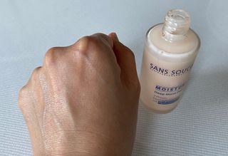 산수시 데포 세럼 수분 물광 비타민 에센스 50ml 기초화장품 — 4.5점을 준 리뷰어가 2021년 7월 올린 사용 사진