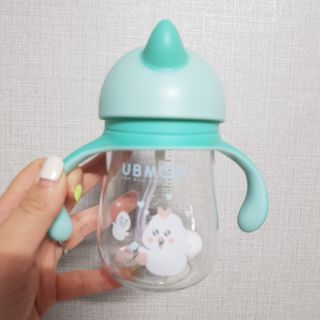유비맘 트라이탄 코니빨대컵_컬러 랜덤 발송 — 5점을 준 리뷰어가 2021년 3월 올린 사용 사진