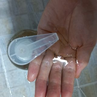 빅그린 안티 헤어로스 탈모 카렌듈라 바이옴 샴푸 500ml (지성두피용) — 5점을 준 리뷰어가 2022년 8월 올린 사용 사진