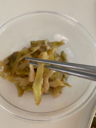 루시델리 야미하우스 홍콩 스파이시 프리미엄 짜사이 무침 500g — 5점을 준 리뷰어가 2024년 6월 올린 사용 사진