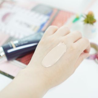 아이앤립 / EYENLIP 아이앤립 루센트 비비크림 2 Color — 5점을 준 리뷰어가 2021년 7월 올린 사용 사진