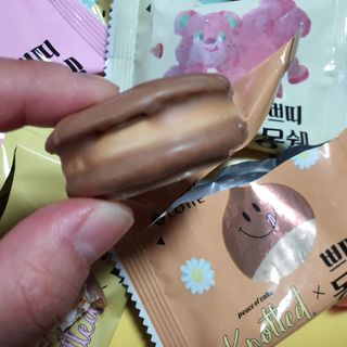 롯데제과 쁘띠몽쉘 마롱몽블랑 — 5점을 준 리뷰어가 2021년 11월 올린 사용 사진