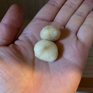 도이퉁 마카다미아 넛 90g  로얄 마카넛 오리지널 쏠트 허니 — 5점을 준 리뷰어가 2021년 3월 올린 사용 사진