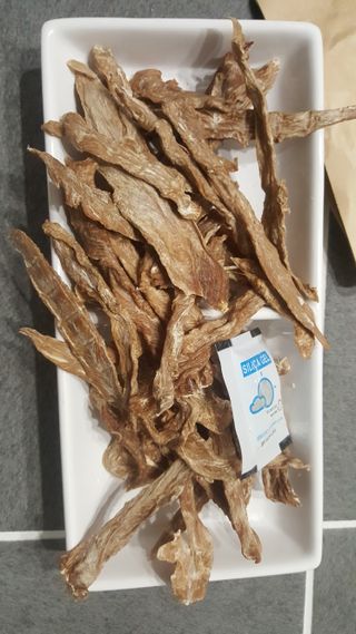 [보헤리] 국내산 강아지 육포간식 바삭 64 2종 — 5점을 준 리뷰어가 2022년 4월 올린 사용 사진