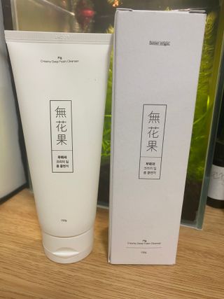 [베러오리진] 무화과 크리미 딥 폼 클렌저/피부 노폐물 & 미세먼지 99 세정 인증 민감성 피부 무자극 인증 — 5점을 준 리뷰어가 2021년 11월 올린 사용 사진