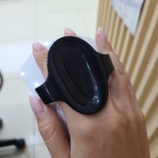 온가족 시원한샴푸 깨끗한두피 샴푸브러쉬 두피스케일링 히트팡블랙에디션 — 4점을 준 리뷰어가 2021년 8월 올린 사용 사진