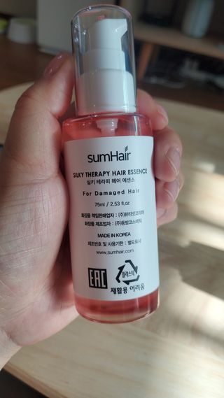 썸헤어 / SUMHAIR 썸헤어 실키 테라피 헤어 에센스 — 4.5점을 준 리뷰어가 2021년 6월 올린 사용 사진