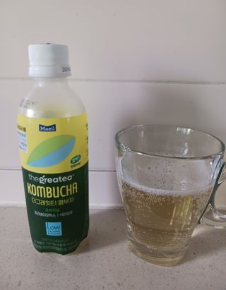 더그레잇티 콤부차 [매일유업] 더그레잇티 44kcal 콤부차 300ml *12개입 (오리지널 6개+베리리치 6개) — 5점을 준 리뷰어가 2023년 7월 올린 사용 사진