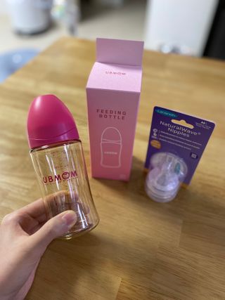 유비맘 PPSU 젖병 노꼭지_260ml_컬러 랜덤 발송 — 4점을 준 리뷰어가 2020년 12월 올린 사용 사진