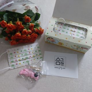 [숨그림]  덴탈마스크 짱구 우리아이 그리고 내가 쓰는 믿을수있는 케릭터 마스크  16종 — 4점을 준 리뷰어가 2021년 10월 올린 사용 사진