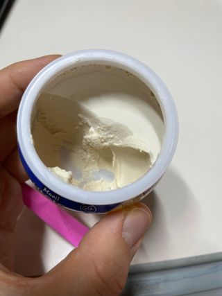 매일바이오 그릭요거트 오리지널 플레인 4개, 로스터리 커피믹스 4개 — 4점을 준 리뷰어가 2021년 12월 올린 사용 사진