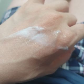 [갸스비] 지성 남성을 위한 포어케어 클렌징폼 — 5점을 준 리뷰어가 2021년 10월 올린 사용 사진
