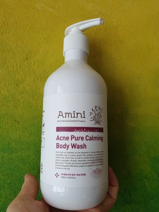 아미니 아크네 퓨어카밍 바디워시 500ml — 5점을 준 리뷰어가 2021년 6월 올린 사용 사진