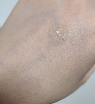 체르엠 스템앤셀 비타민 브라이트닝 에센스 30ml 1개 — 4점을 준 리뷰어가 2022년 3월 올린 사용 사진