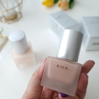 [RMK] 메이크업 베이스 + 리퀴드 파운데이션 — 4점을 준 리뷰어가 2021년 3월 올린 사용 사진