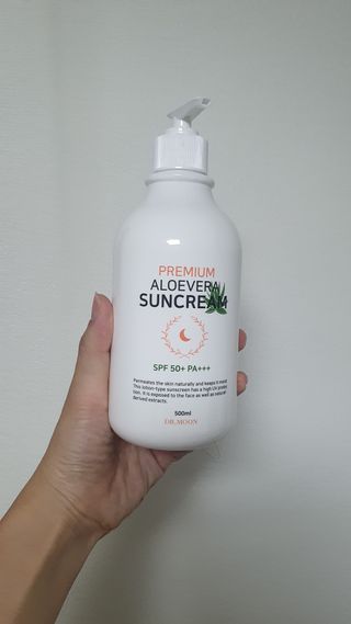 [닥터문] 프리미엄 알로에베라 선크림 500ml — 5점을 준 리뷰어가 2022년 6월 올린 사용 사진