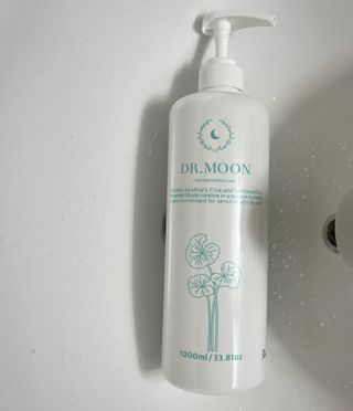 [닥터문] 센텔라 시카케어 화이트머스크 바디워시 1000ml — 5점을 준 리뷰어가 2023년 8월 올린 사용 사진