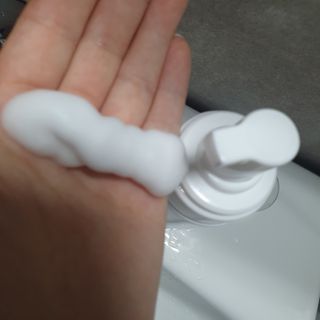 MF프리 [닥터문] 유산균 락토케어 질경초 여성청결제 200ml (폼타입) — 5점을 준 리뷰어가 2022년 7월 올린 사용 사진