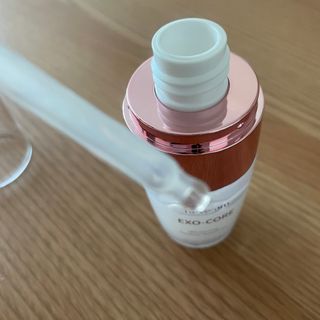 나우 [리브엠] 123억개 엑소좀으로 채운 눈부신 광채, 엑소코어 화이트닝 텐션 앰플 — 5점을 준 리뷰어가 2023년 10월 올린 사용 사진