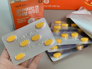 서울약사신협_내몸애발란스멀티비타민앤미네랄파워업_800mg x 90정 — 5점을 준 리뷰어가 2021년 8월 올린 사용 사진