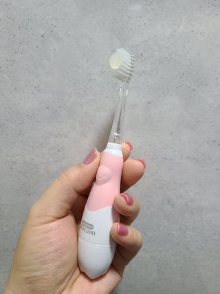 [오라덴스] 99.9 항균 칫솔모_키즈 진동칫솔 2,3단계 중 택 1 — 5점을 준 리뷰어가 2021년 7월 올린 사용 사진